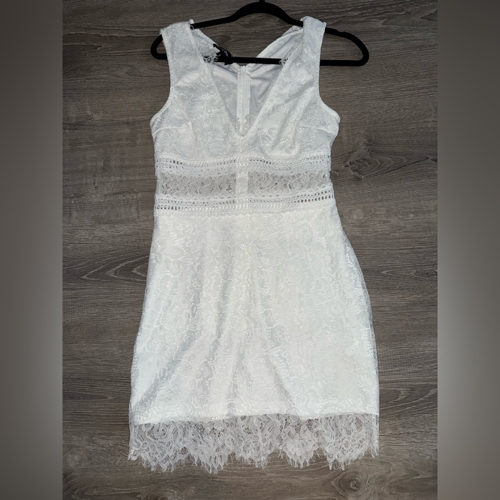 Elegant White Lace Dress